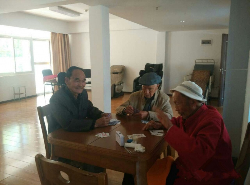 高新區上板城鎮西三家村