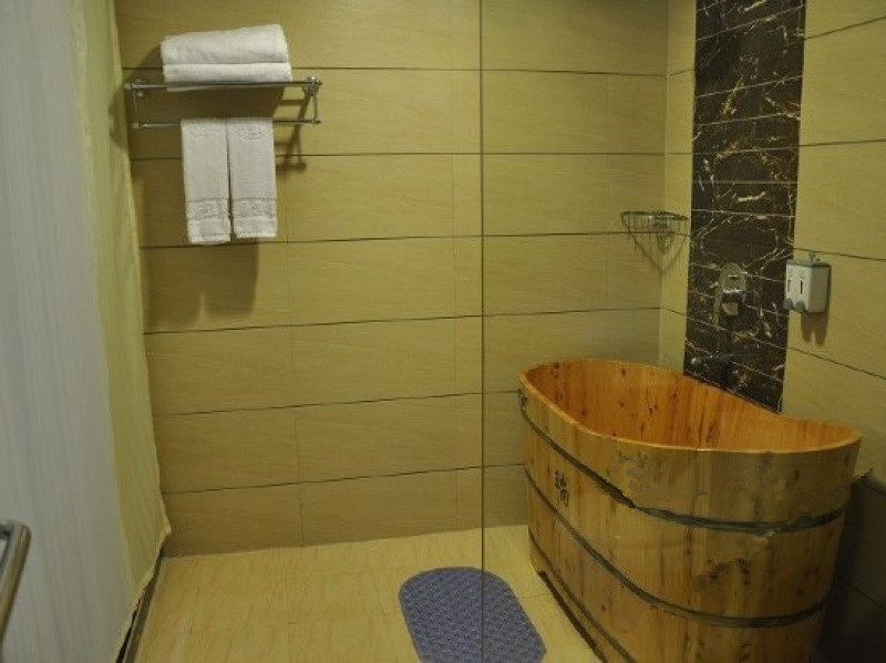 溫湯華壽養老公寓 溫湯華壽養老公寓