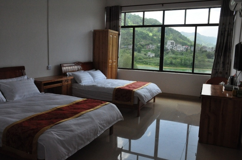 巴馬匯福中醫(yī)村 巴馬匯福中醫(yī)村