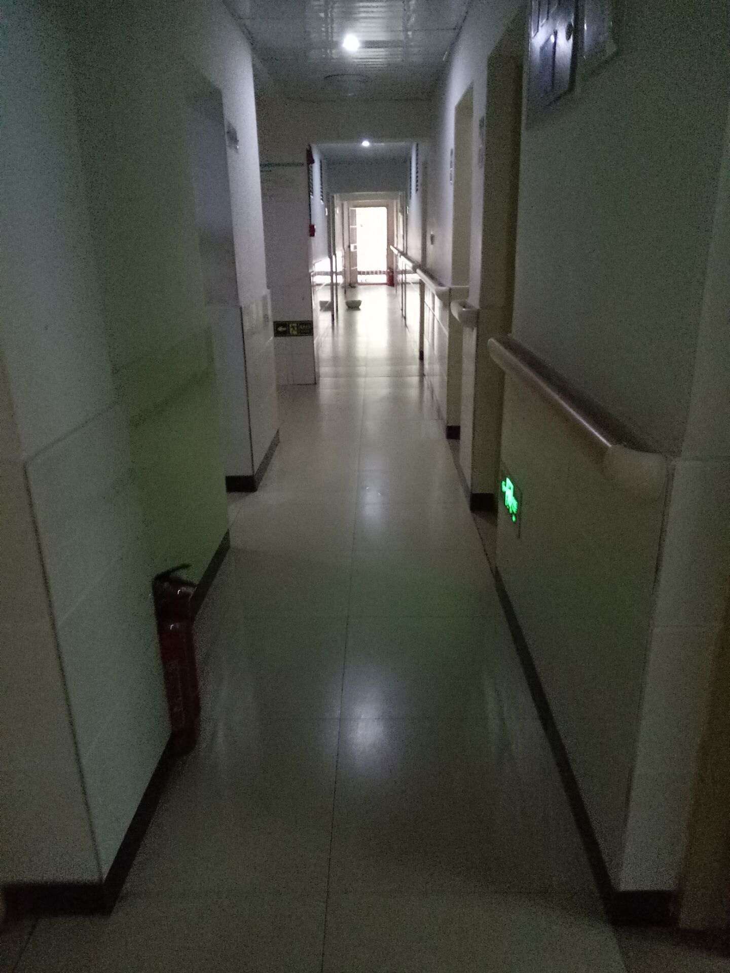 重慶市渝中區曾家巖敬老院