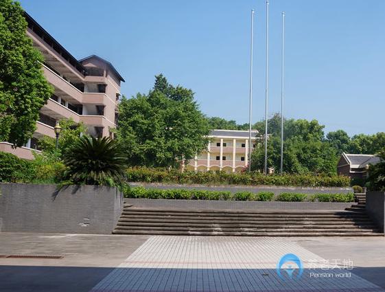 長壽綠松苑養老公寓