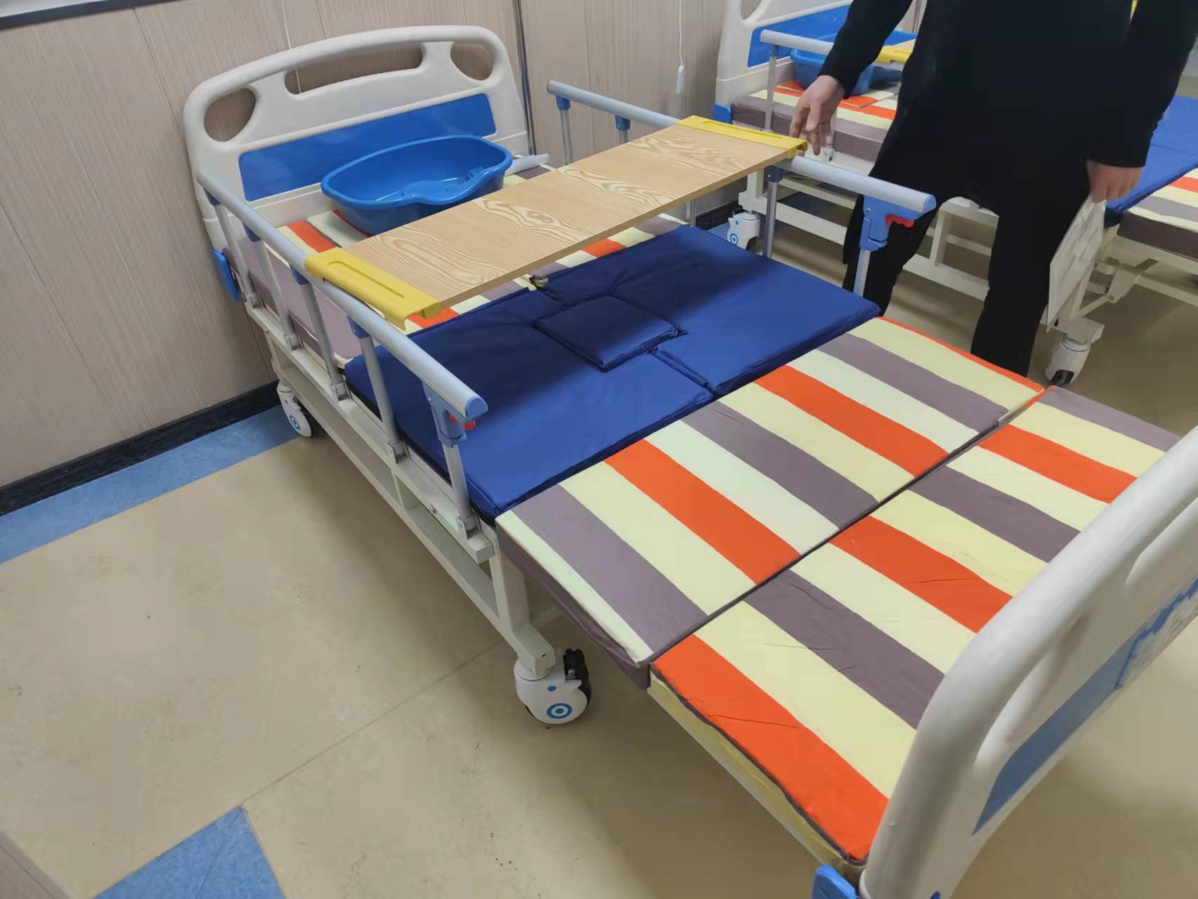 蘭州市七里河區(qū)土門墩街道綜合養(yǎng)老服務(wù)中心 蘭州市七里河區(qū)土門墩街道綜合養(yǎng)老服務(wù)中心