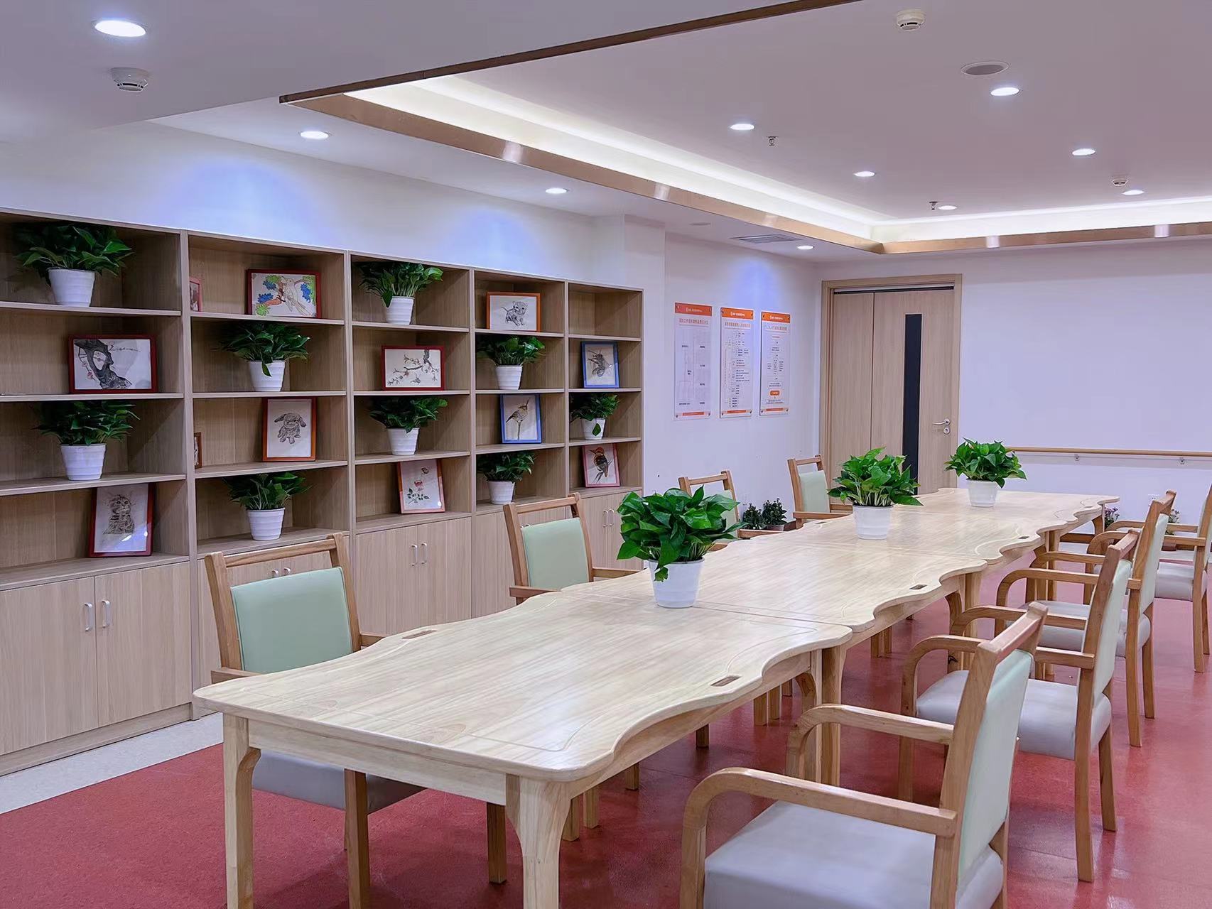 易陽初欣康養(yǎng)照護(hù)中心 易陽初欣康養(yǎng)照護(hù)中心