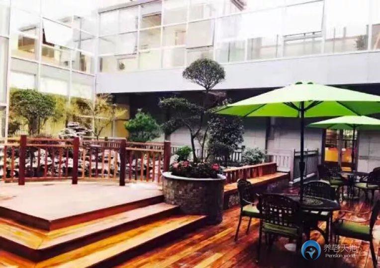 上海市浦東新區親和源迎豐老年公寓