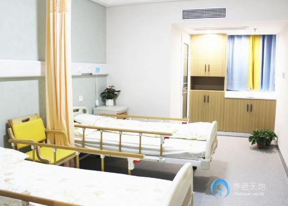 長沙市岳麓區桐梓坡紅楓養老中心