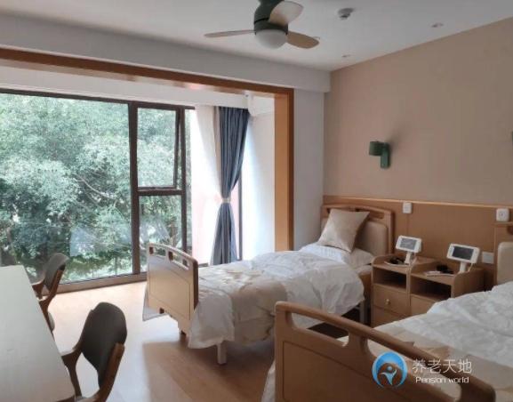 迪馬常青社慈喜老年公寓(龍塔街道社區(qū)養(yǎng)老服務(wù)中心) 迪馬常青社慈喜老年公寓(龍塔街道社區(qū)養(yǎng)老服務(wù)中心)