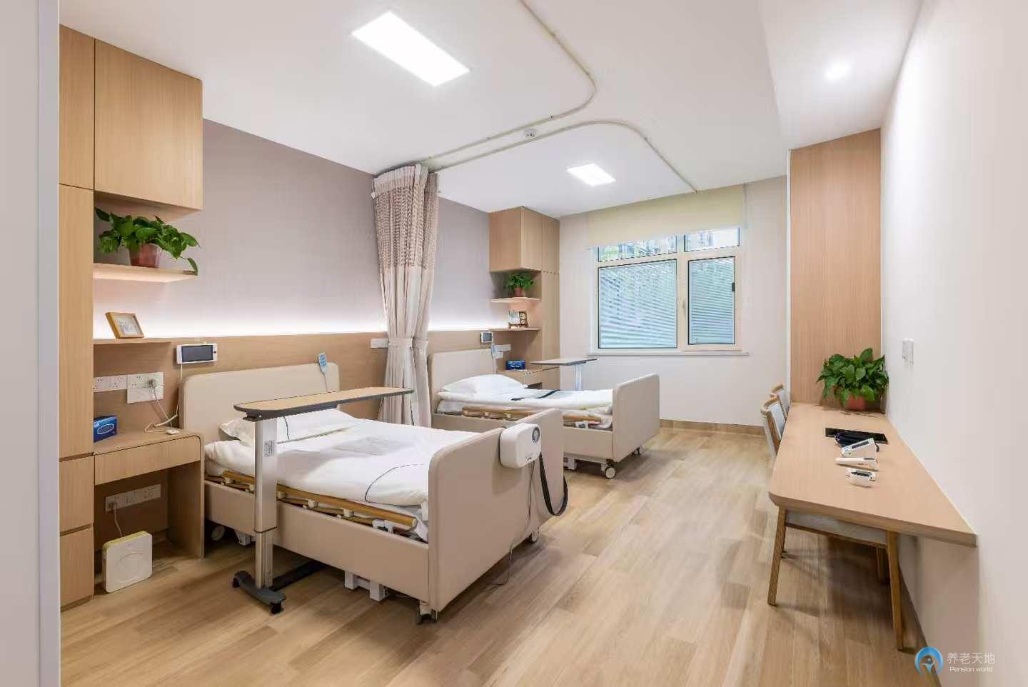 北京市通州區(qū)潞城鎮(zhèn)鵬瑞利婧信康護(hù)家園