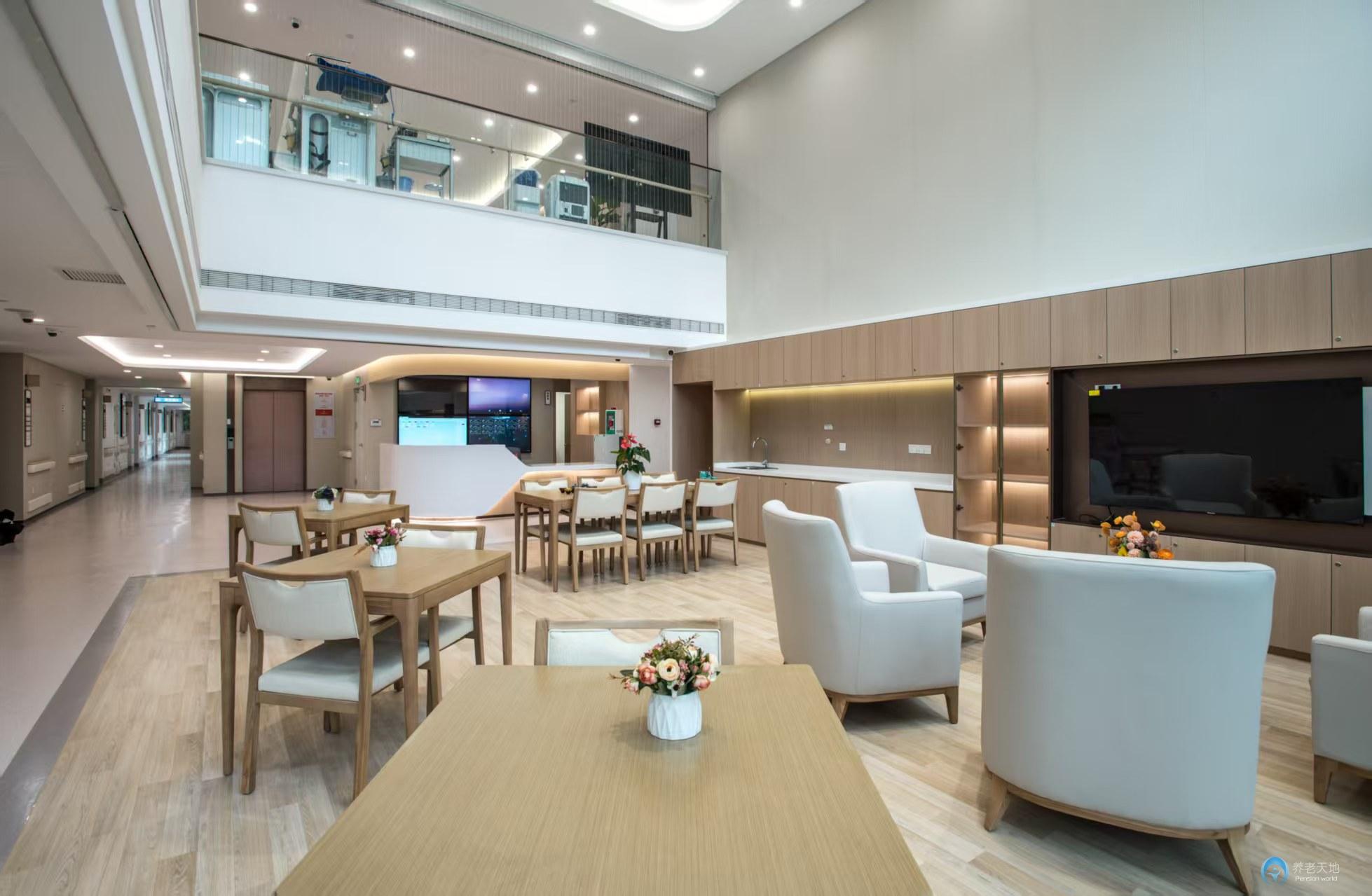 北京市通州區(qū)潞城鎮(zhèn)鵬瑞利婧信康護(hù)家園