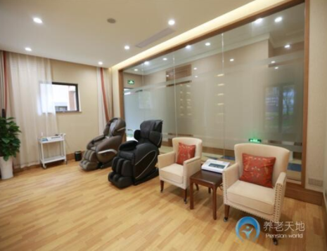 1543992550196031501.png 2.png