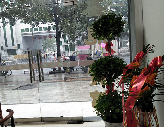 1575530148427081856.png 2.png