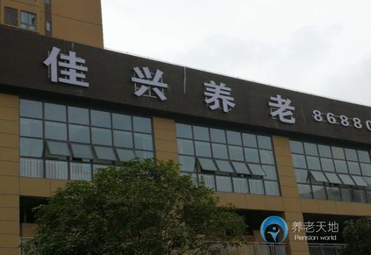 1598326069929032069.jpg 1598326069929032069.jpg