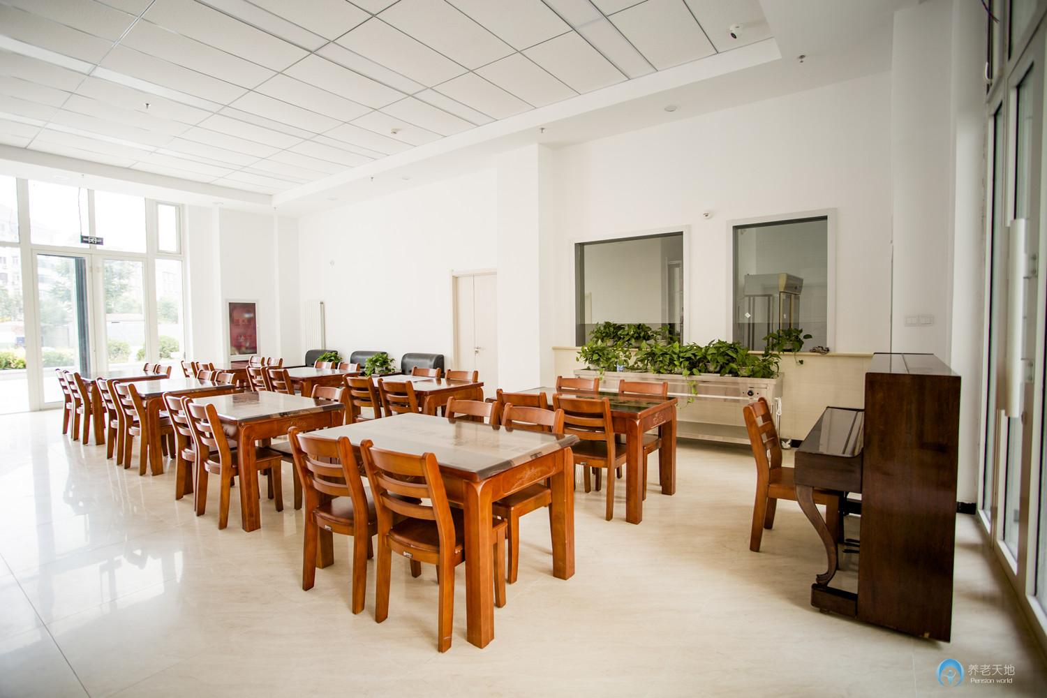 1626247241709030145.jpg 1626247241709030145.jpg