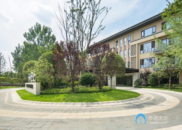 1629861417409094449.jpg 1629861417409094449.jpg