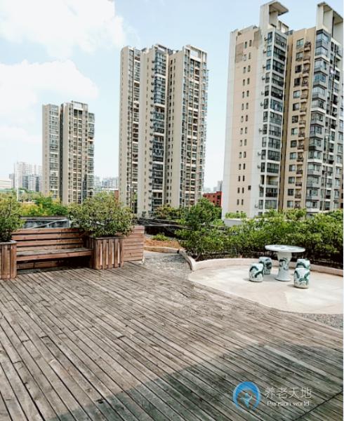 1631519221761002187.jpg 1631519221761002187.jpg