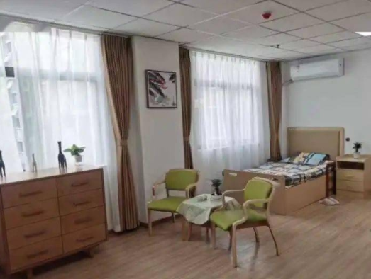 1666939479976041407.png 6.png