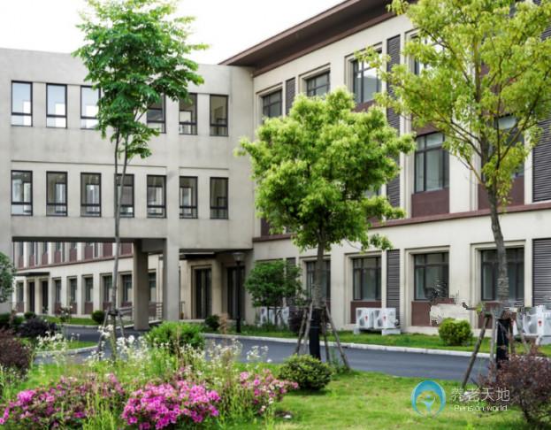 1694744096954019714.jpg 1694744096954019714.jpg